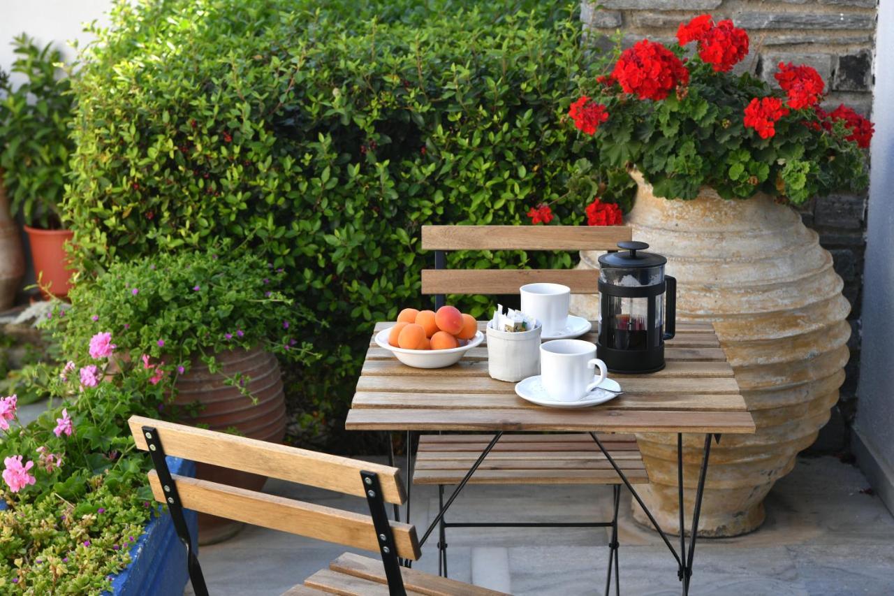 Fotilia Hotel ناوسا المظهر الخارجي الصورة